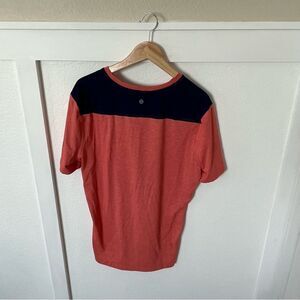 Lululemon Athletica Men’s Large T-shirt.